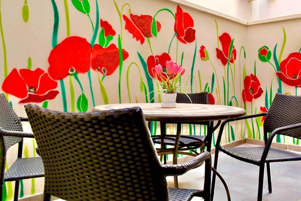 Appartement Downtown Jinetes Deluxe With Pool & Free Parking à Málaga Extérieur photo