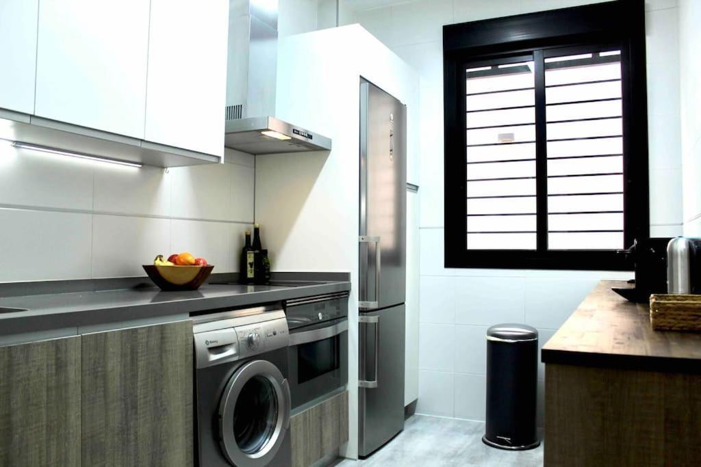 Appartement Downtown Jinetes Deluxe With Pool & Free Parking à Málaga Extérieur photo